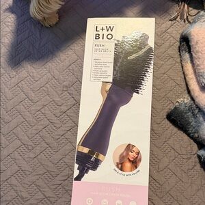 L+W Bio Hair Blow Dryer Brush - black and Gold